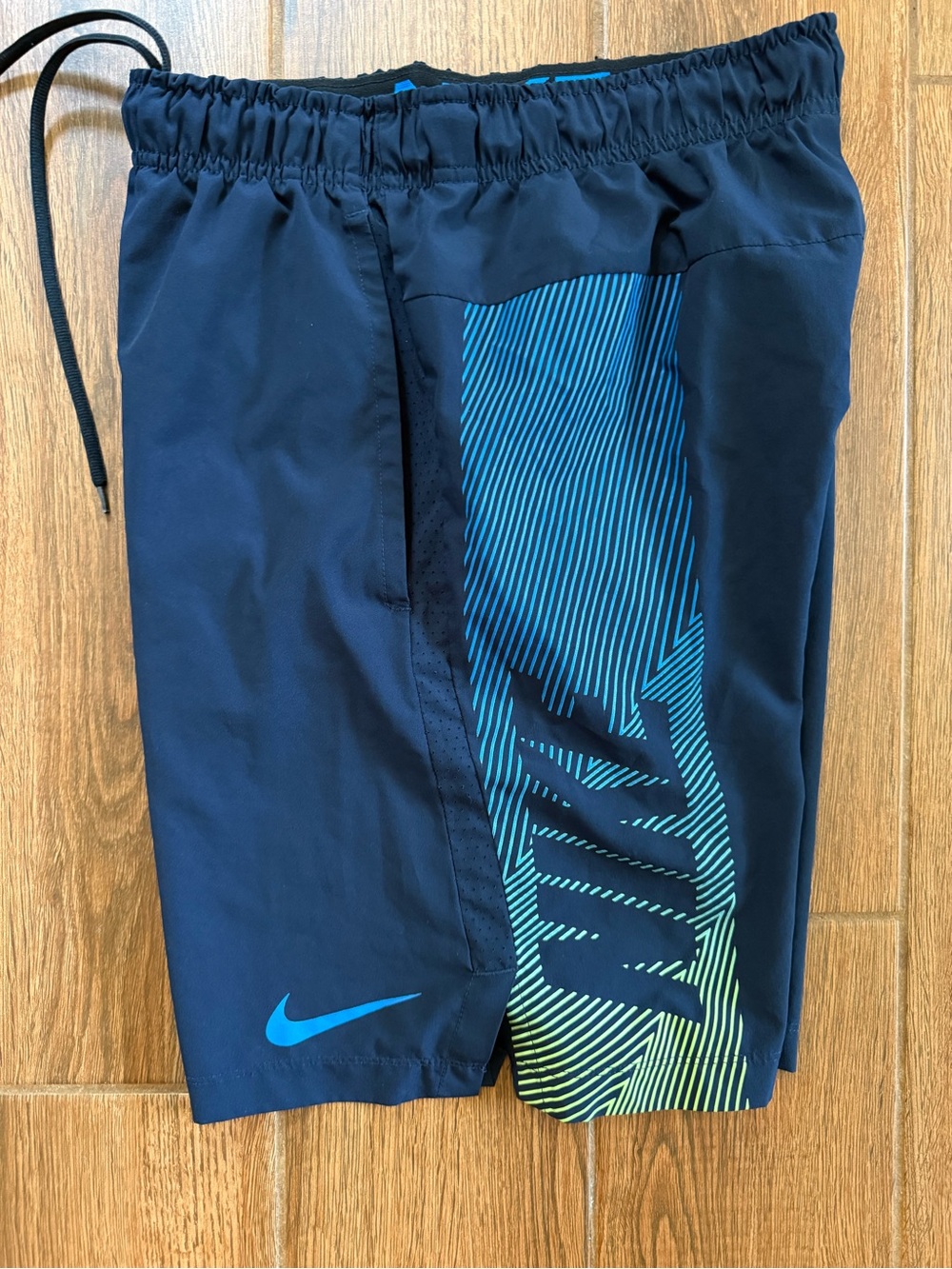 Nike Men's navy Athletic Shorts 8” with Blue & Lime Graphic / small